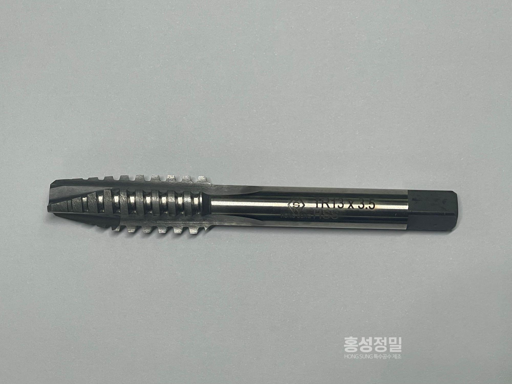 2109635939_myCiS0M9_00721bc18abceeeb1983445e45bcdd0fab5830e5.jpg 이미지크게보기